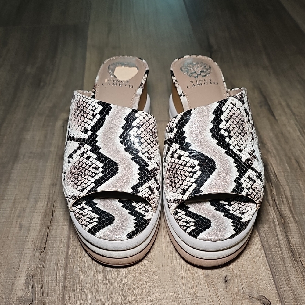 Vince Camuto Pendrea 8 Taupe Black Snakeskin Print Platform Wedge Sandals NWT